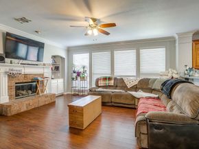 6602  Fox Glen Drive , Arlington Texas 76001