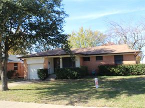 1731  Buena Vista Street , Mesquite Texas 75149