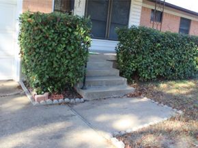 1731  Buena Vista Street , Mesquite Texas 75149