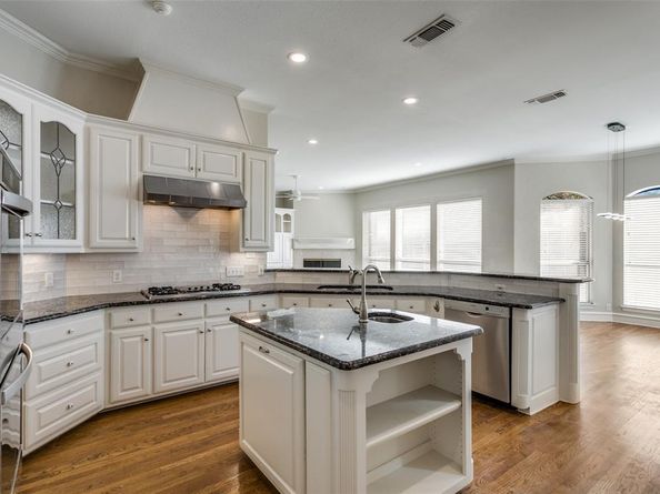 2805  Red Oak Court E, Colleyville Texas 76034