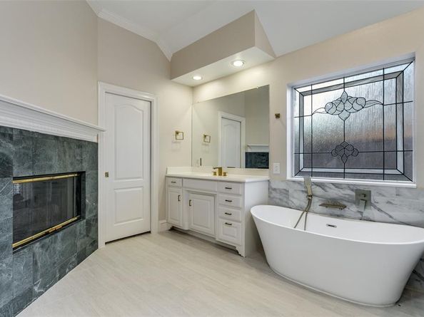 2805  Red Oak Court E, Colleyville Texas 76034