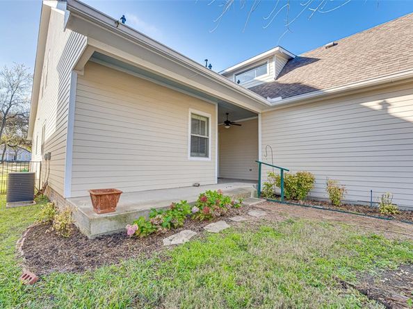 895  Ivy Lane , Rockwall Texas 75087