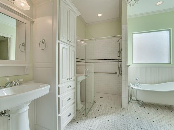 895  Ivy Lane , Rockwall Texas 75087