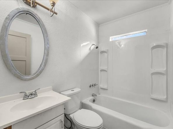 5525  Taylor Road , River Oaks Texas 76114