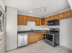 5525  Taylor Road , River Oaks Texas 76114