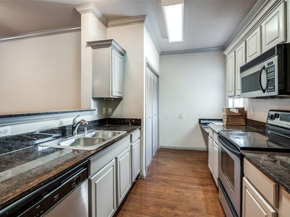 2524  Preston Road  1404, Plano Texas 75093