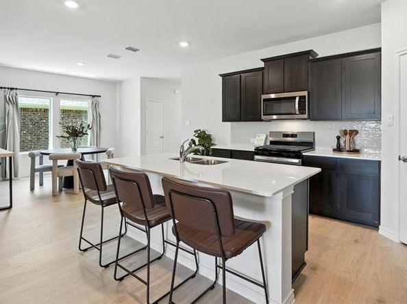 3509  Bar Claims Street , Aubrey Texas 76227