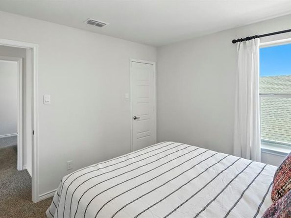 3509  Bar Claims Street , Aubrey Texas 76227