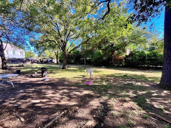 311  Elliott Street , Arlington Texas 76013