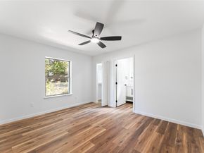 326  brownlee  , Dallas Texas 75224