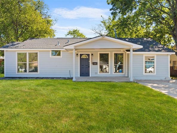 326  brownlee  , Dallas Texas 75224