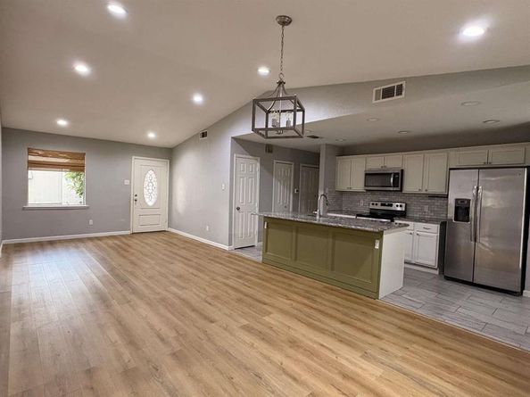 1400  Meadowcrest Drive , Plano Texas 75075