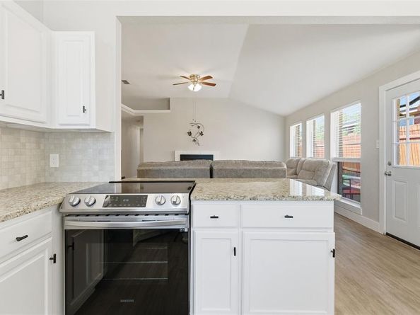 10245  Sunset View Drive , Fort Worth Texas 76108