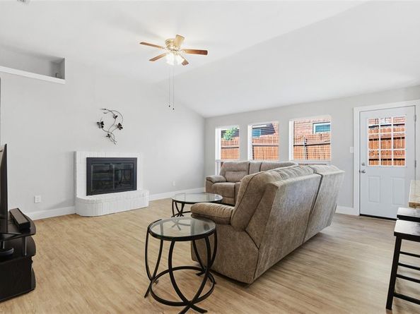 10245  Sunset View Drive , Fort Worth Texas 76108