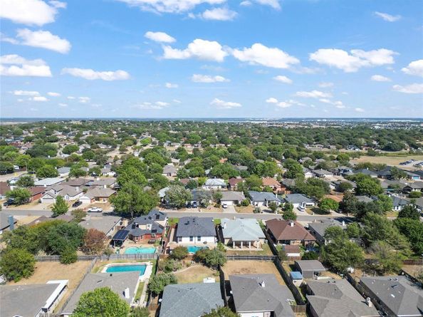 10245  Sunset View Drive , Fort Worth Texas 76108