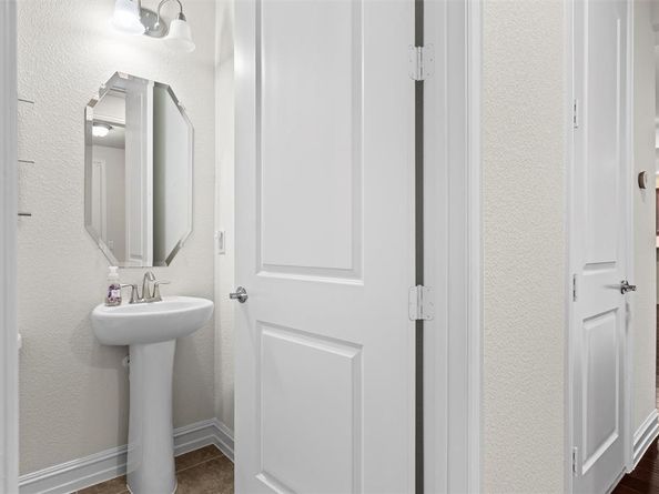 2112  Vista Creek Drive , Frisco Texas 75036