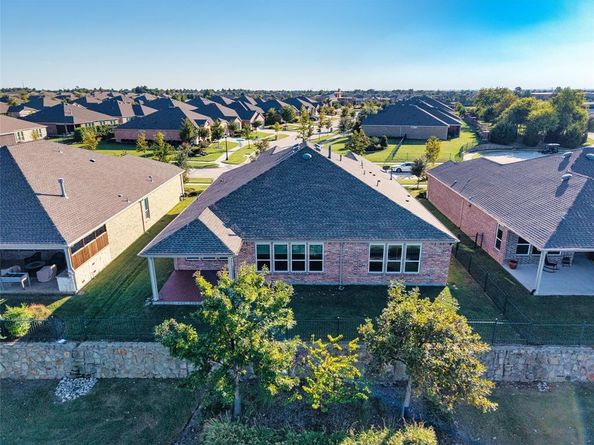 2112  Vista Creek Drive , Frisco Texas 75036