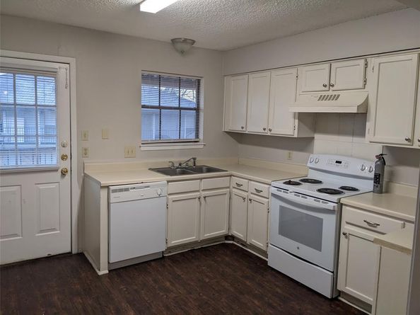 224  Vista Way , Benbrook Texas 76126