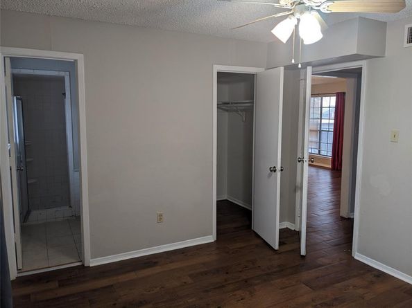 224  Vista Way , Benbrook Texas 76126
