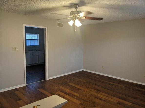 224  Vista Way , Benbrook Texas 76126
