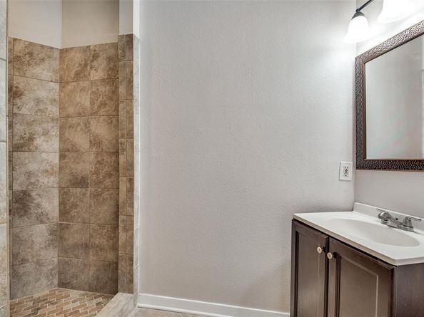 2815  Reagan Street , Dallas Texas 75219
