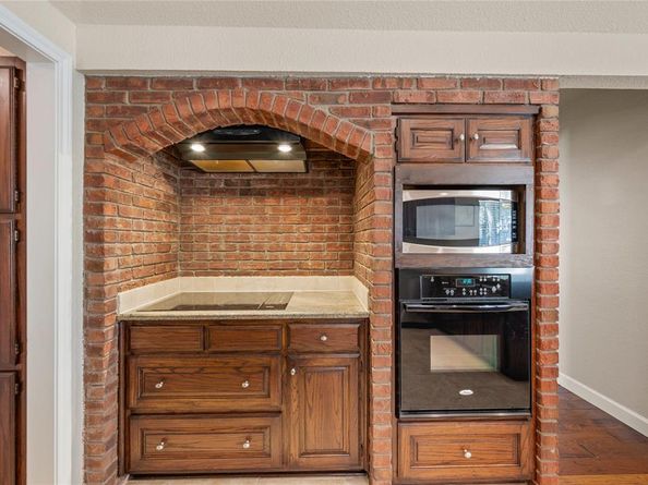4404  Rambling Creek Drive , Arlington Texas 76016