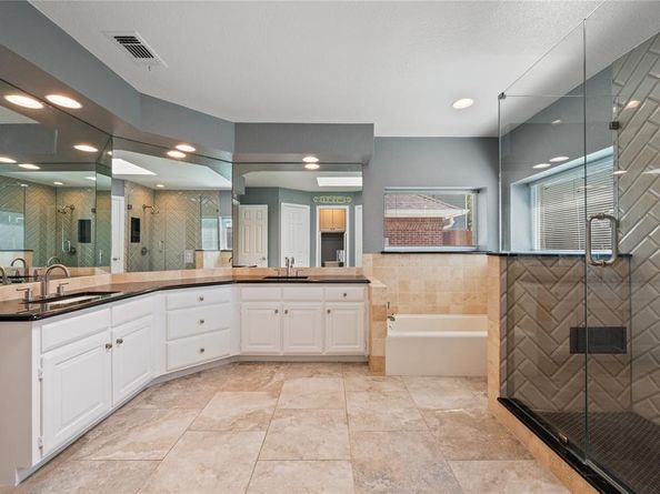 4404  Rambling Creek Drive , Arlington Texas 76016