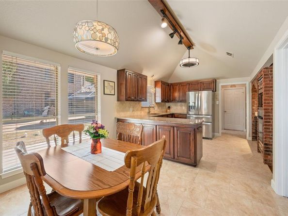 4404  Rambling Creek Drive , Arlington Texas 76016