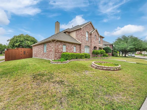 8101  Freeman Drive , Rowlett Texas 75089