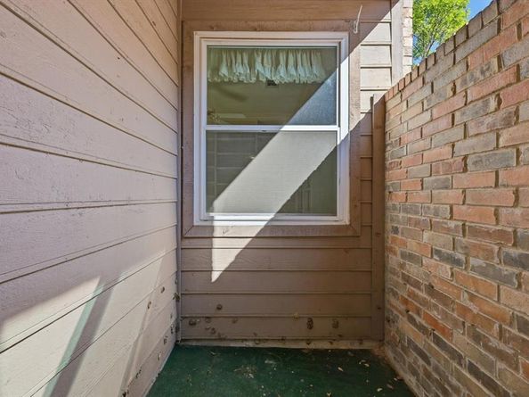 4112  Colony View Lane , Irving Texas 75061