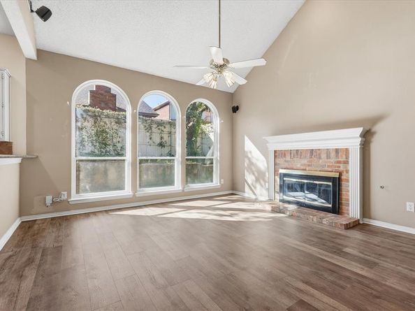 4112  Colony View Lane , Irving Texas 75061