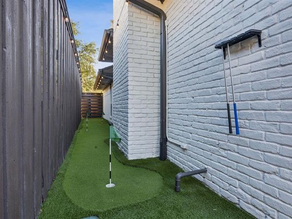 6023  Black Berry Lane , Dallas Texas 75248