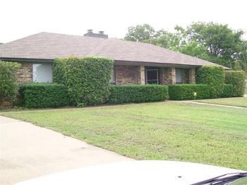 7457 N College Circle 