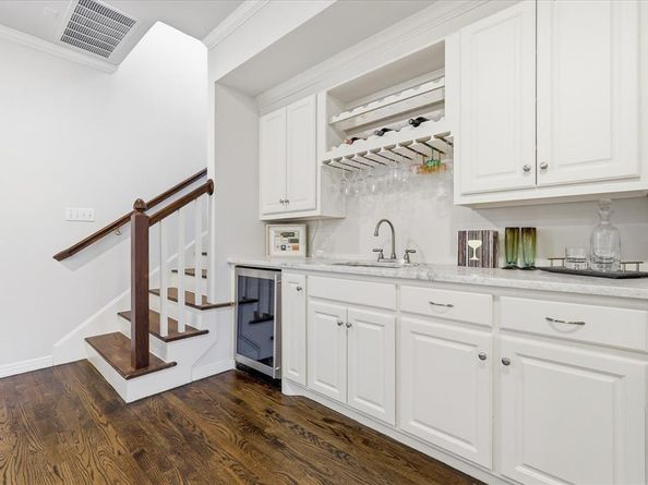 6631  Sunnyland Lane , Dallas Texas 75214