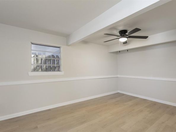 1409  Autumn Leaves Trail , Dallas Texas 75241