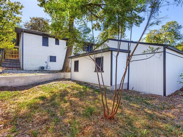 1409  Autumn Leaves Trail , Dallas Texas 75241