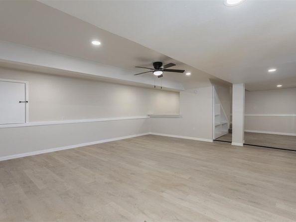 1409  Autumn Leaves Trail , Dallas Texas 75241