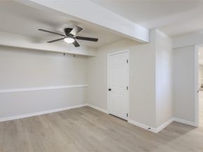 1409  Autumn Leaves Trail , Dallas Texas 75241