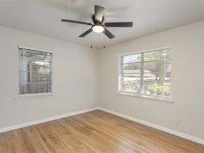 1409  Autumn Leaves Trail , Dallas Texas 75241