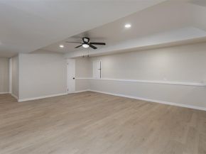1409  Autumn Leaves Trail , Dallas Texas 75241