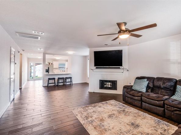 1429  Trading Post Drive , Fort Worth Texas 76131