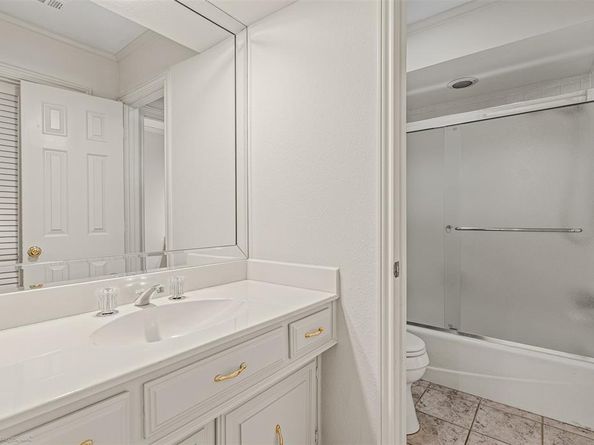 6415  Windsong Drive , Dallas Texas 75252