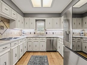 6415  Windsong Drive , Dallas Texas 75252