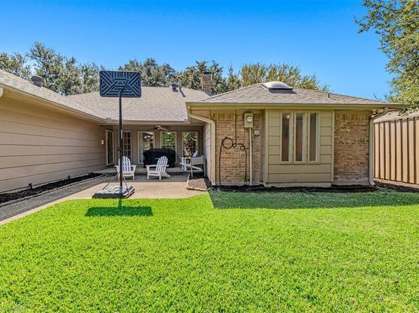 6415  Windsong Drive , Dallas Texas 75252