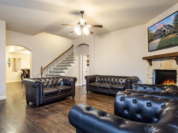 3123  Pamplona  , Grand Prairie Texas 75054