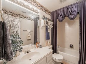 2404  Aramic Court , Arlington Texas 76001
