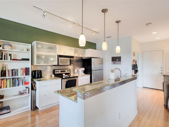 1111 S Akard Street  303, Dallas Texas 75215