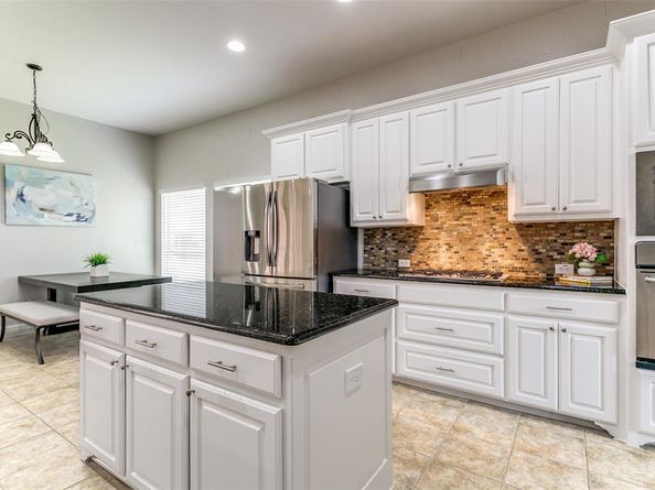 412  Red Castle Drive , Lewisville Texas 75056