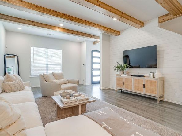 2829  Stanley Avenue , Fort Worth Texas 76110