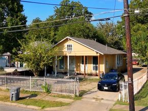 704 S Beacon Street , Dallas Texas 75223